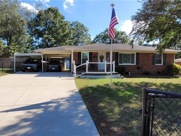 5219 Redwood Dr, Fayetteville, NC 28304