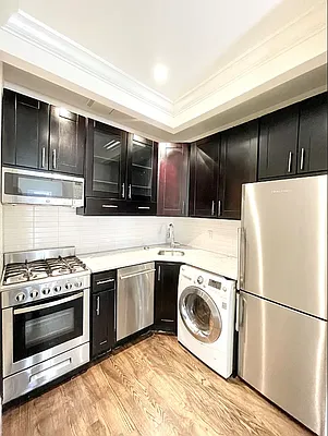 Rented by Avenues Real Estate | media 5