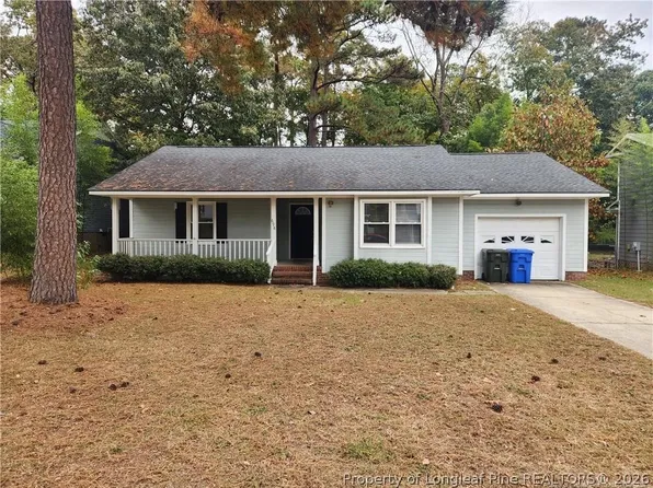 698 Dowfield Dr, Fayetteville, NC 28311