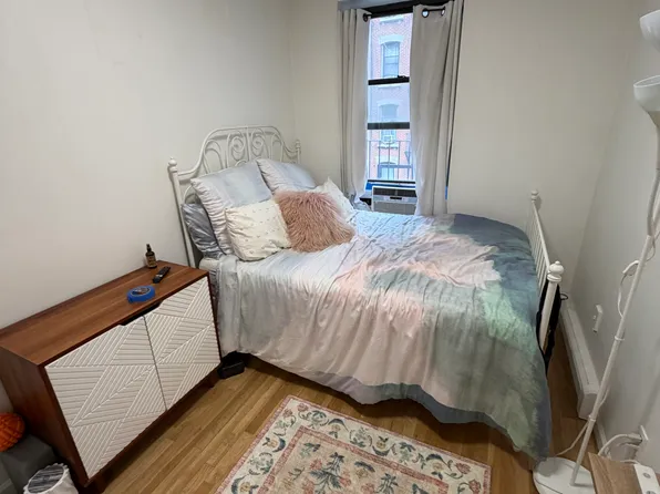 94 Orchard Street image 1 of 6