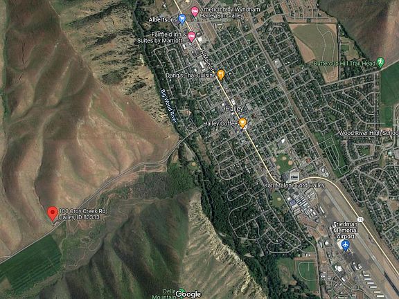 2 Minutes from Hailey