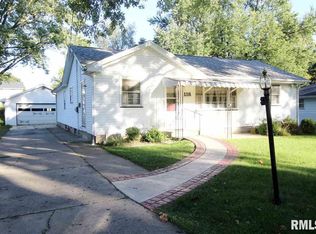 118 Briargate Rd, Washington, IL 61571