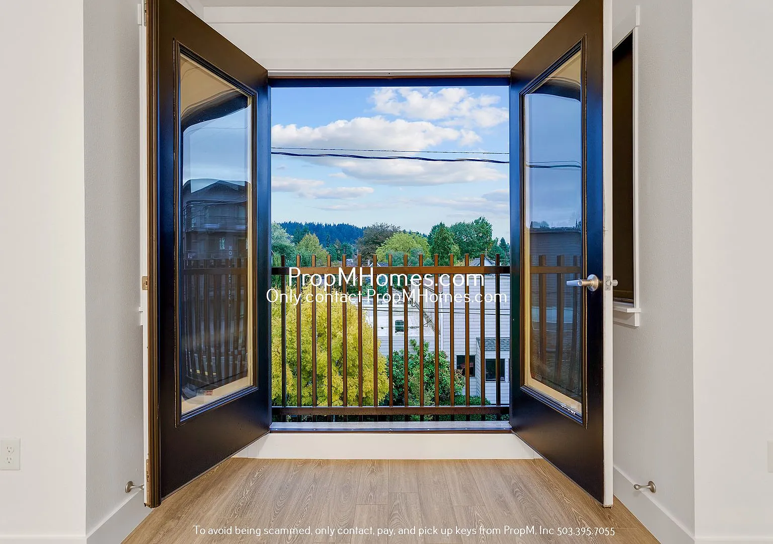 Updated Two Story Unit in SE Quartz Counters + A/C! — Photo 1