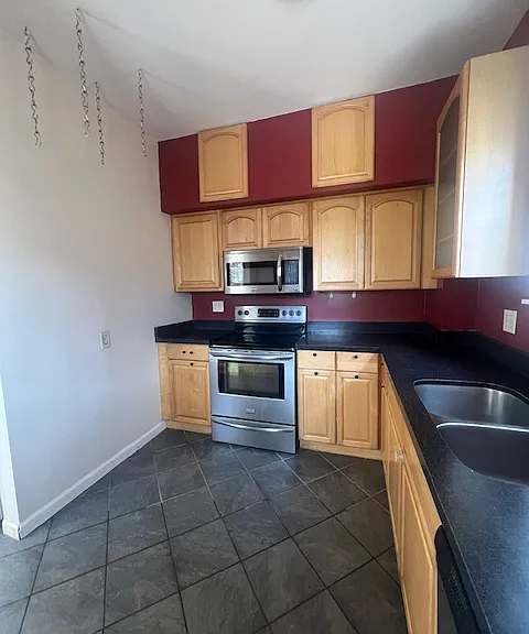 1555 Dixie St — Photo 6