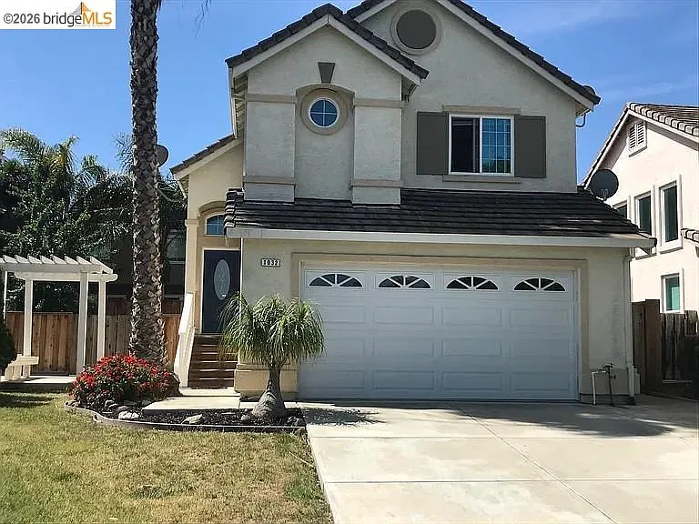 3 bed, 2.5 bath, 1158 sqft, $3,025 — Photo 1