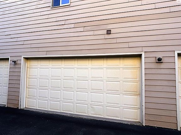 4th image of 1807 Culvers Dr APT 8