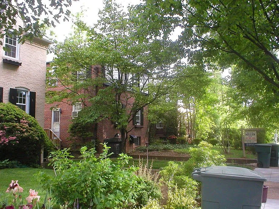 1405 44th St NW photo 1