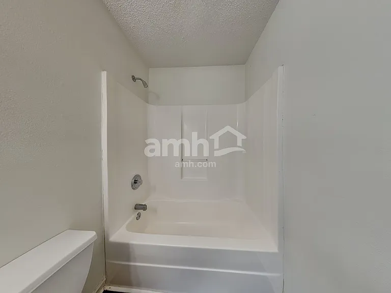 200 Revis Creek Ct — Photo 15