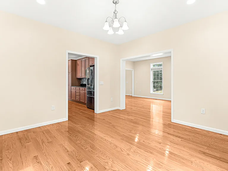 18 Grant Rd — Photo 8