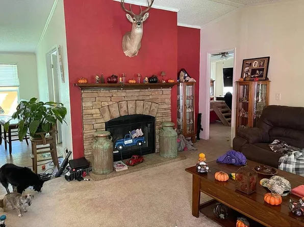 720 County Road 2321, Dayton, TX 77535