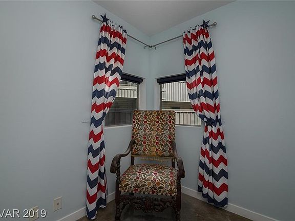 4th image of 228 Tower St