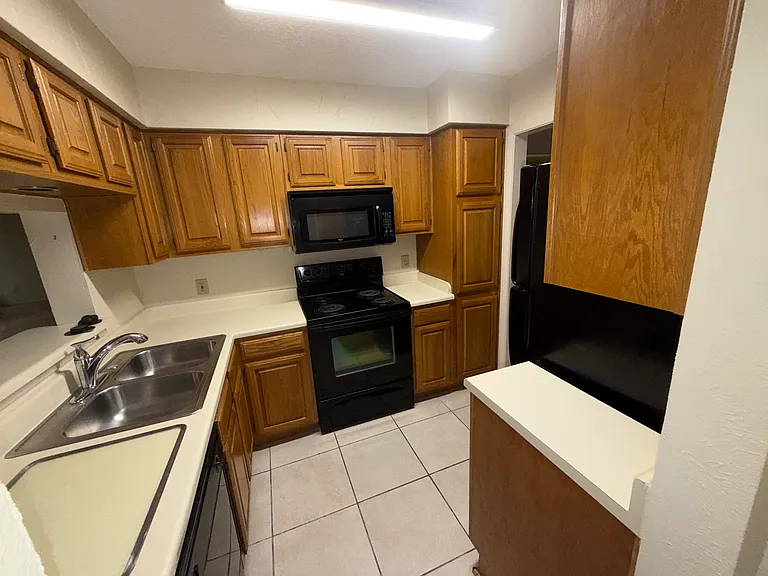 1908 Chasewood Cir #207 — Photo 7