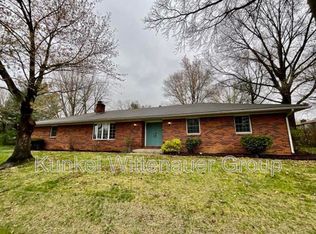 101 Fox Creek Rd, Belleville, IL 62223