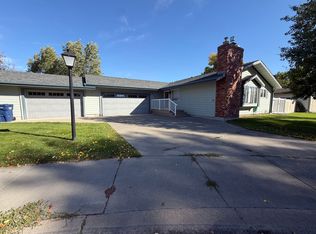 3413 Falcon Ct, Great Falls, MT 59404
