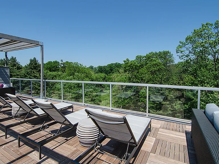 Rooftop deck with grills