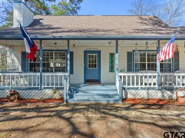 435 Wildwood Trl, Holly Lake Ranch, TX 75765