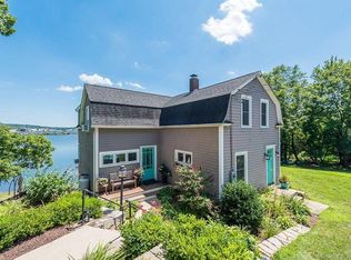 511 Mohegan Avenue Pkwy, Quaker Hill, CT 06375