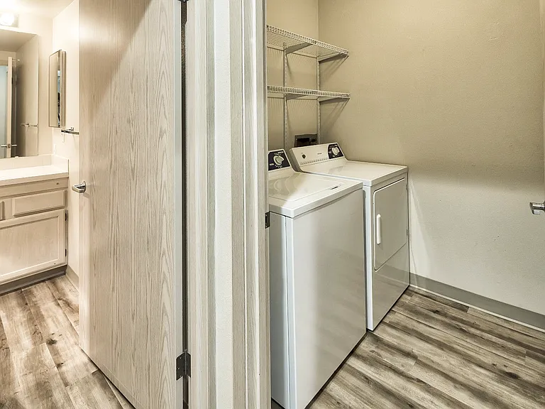 2433 George Washington Way — Photo 22