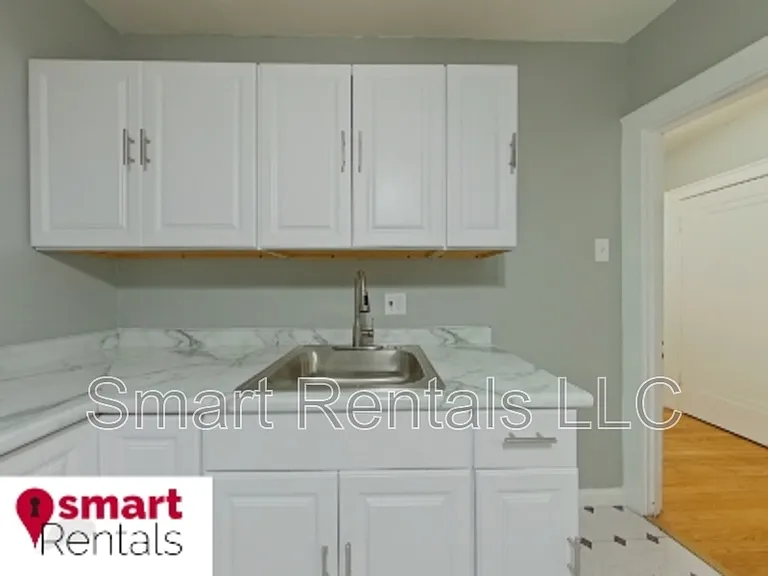 4431 S Grand Blvd #1F — Photo 2