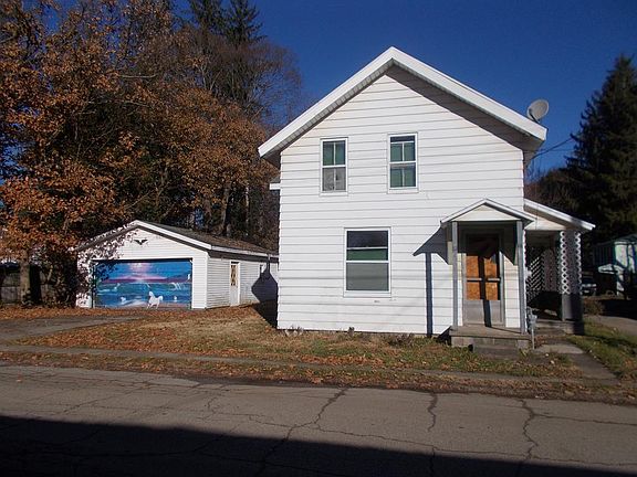 2nd image of 114 W Linden St