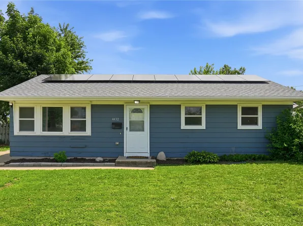 4432 Sherman St NE, Cedar Rapids, IA 52402