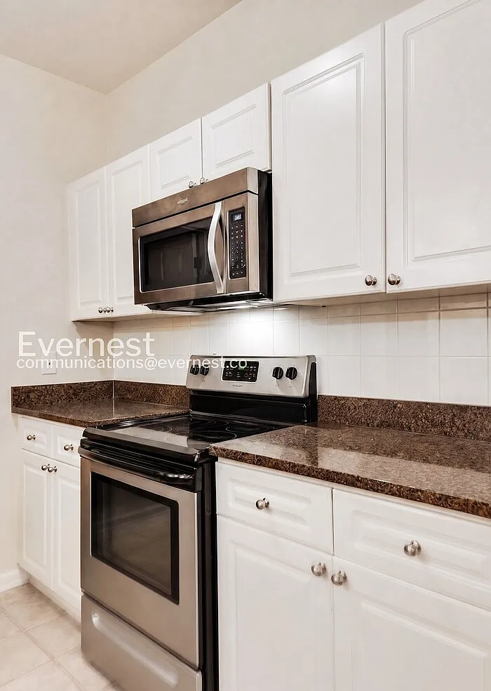 2 bed, 2.0 bath, 1218 sqft, $2,450 — Photo 4
