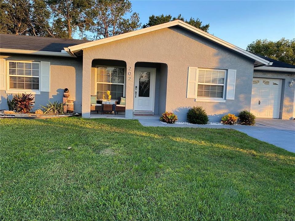 1st image of 202 E CEDARWOOD CIRCLE