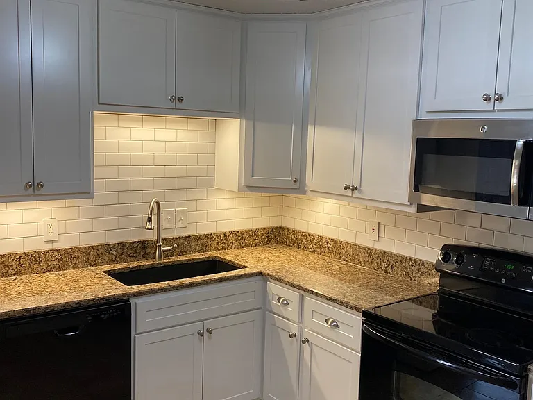 1413 Bobolink Pl — Photo 1