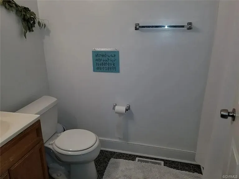 408 W Clay St — Photo 5