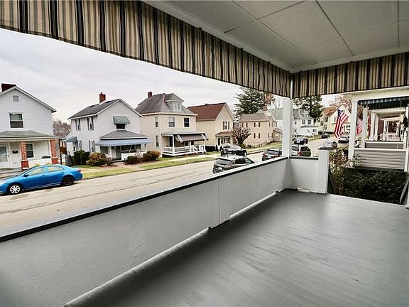 3rd image of 618 Oakland Ave