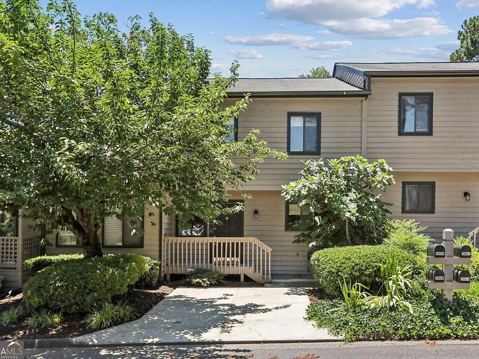 1st image of 5060 Gardenia Cir #10