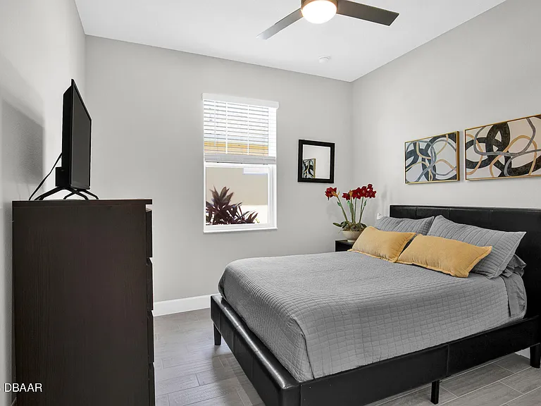 109 Salt Shaker St — Photo 16