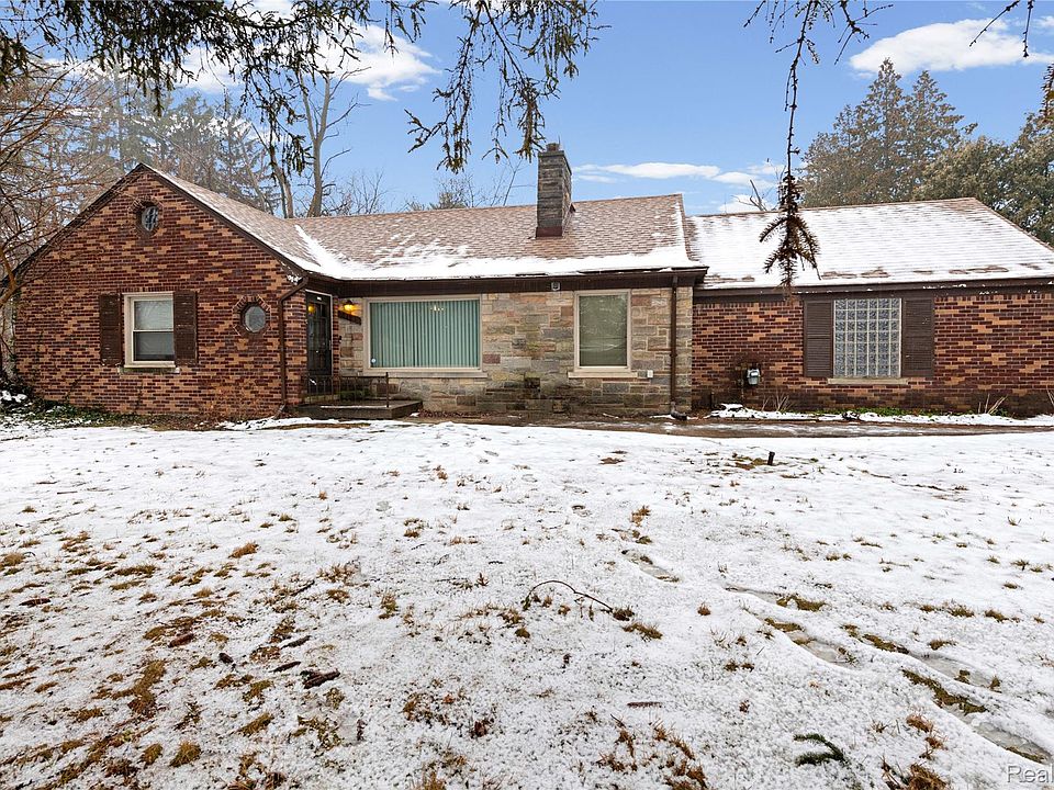 1st image of 24125 Martha Washington Dr