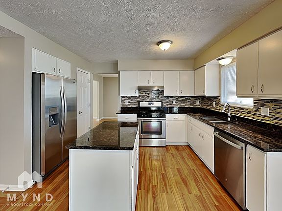 2nd image of 2507 Pressmen Dr