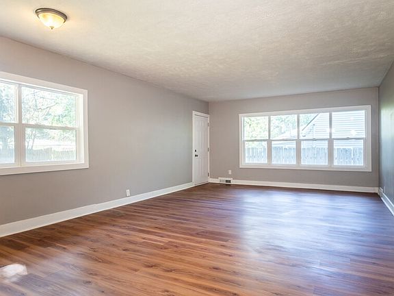 3rd image of 1220 S 48th St