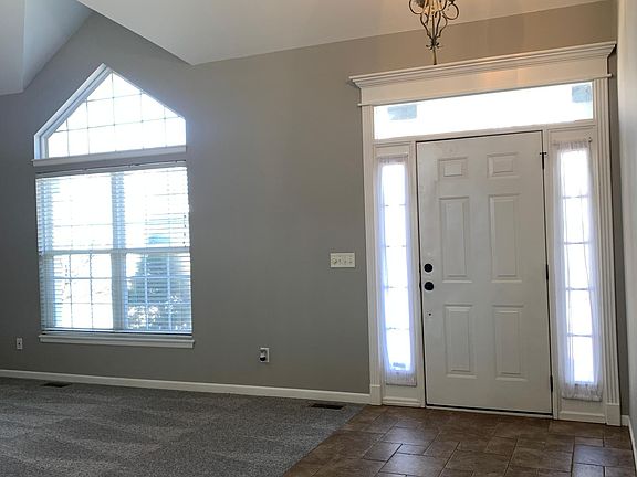 2nd image of 230 NE Chateau Dr