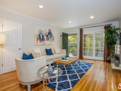 952 6th St APT B, Santa Monica, CA, 90403