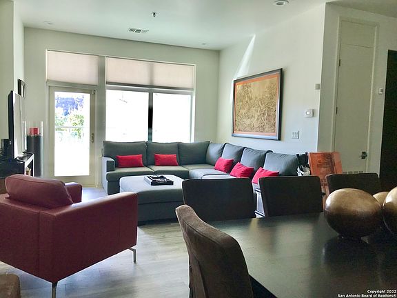 3rd image of 17902 LA CANTERA PKWY #211