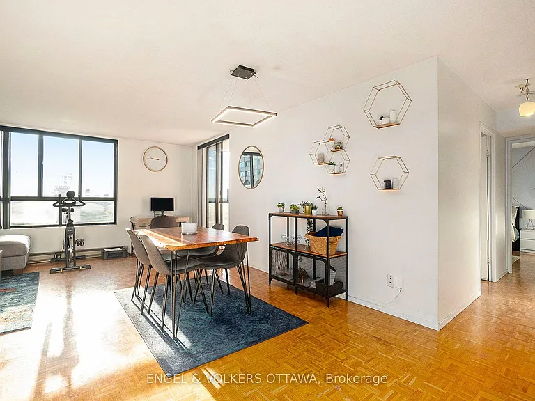 475 Laurier Ave W #907 — Photo 7