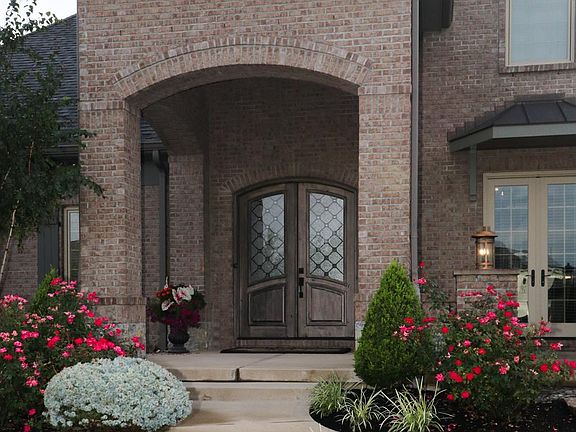 2nd image of 8886 Bayside Ct