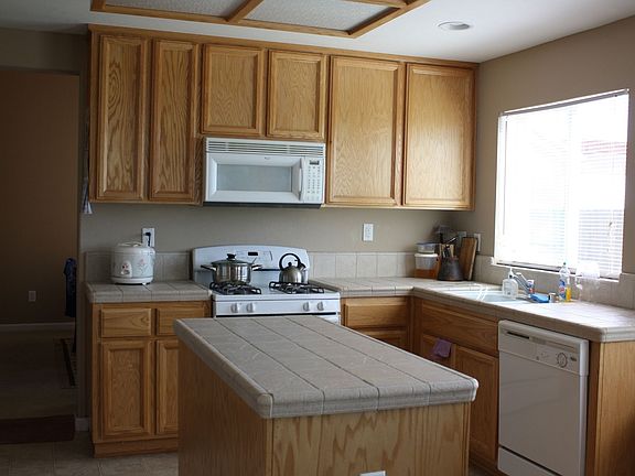 5th image of 1202 Plumas Links St