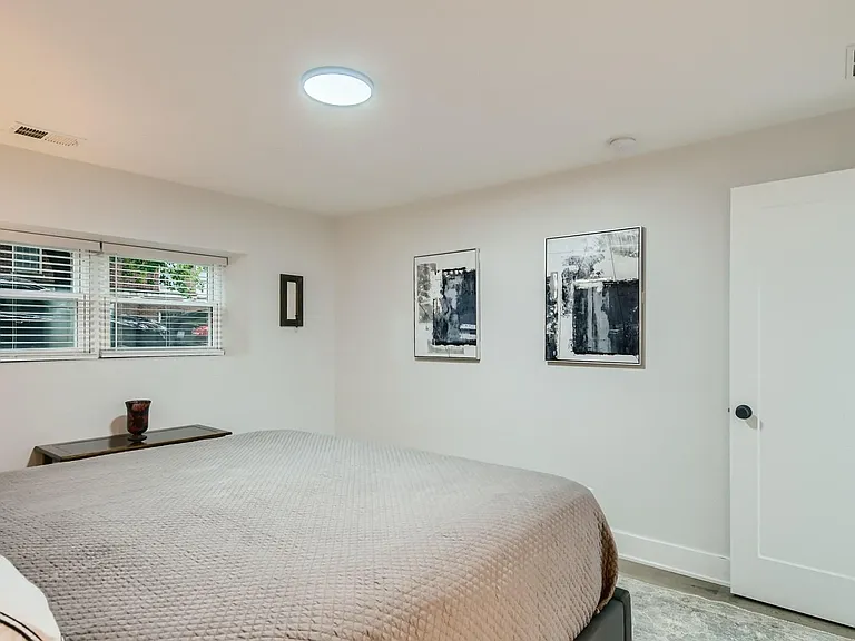 4913 N Talman Ave #GARDEN — Photo 12