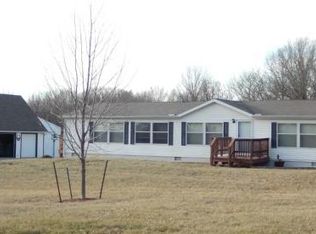 19 E 1300th Rd, Baldwin City, KS 66006