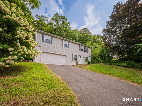 (undisclosed Address), New Milford, CT 06776