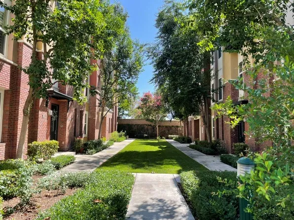 732 W 1st St, Claremont, CA 91711