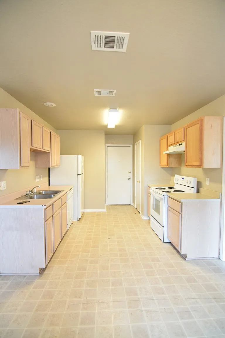 1714 Fredom Lp, Belton — Photo 4