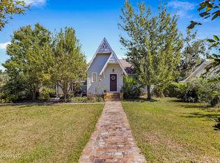 505 N 2nd St, Bay Saint Louis, MS 39520