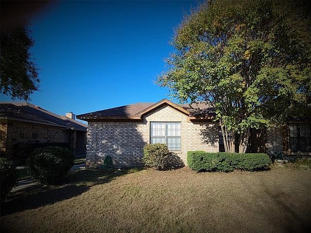 1st image of 576 Kirkland Dr