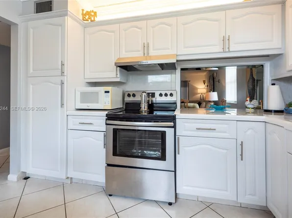 4940 E Sabal Palm Blvd #Ph414, Tamarac, FL 33319