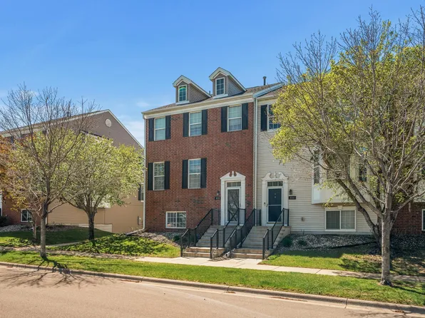 1650 Riverside Dr, Shakopee, MN 55379